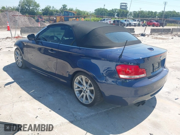 2013 BMW 1 Series 135i with VIN WBAUN7C57DVM28236, listed as a IAAI auction lot 41900116 with 38,876 mi miles and . Bid and sale history available at carsss.com. Image 3.