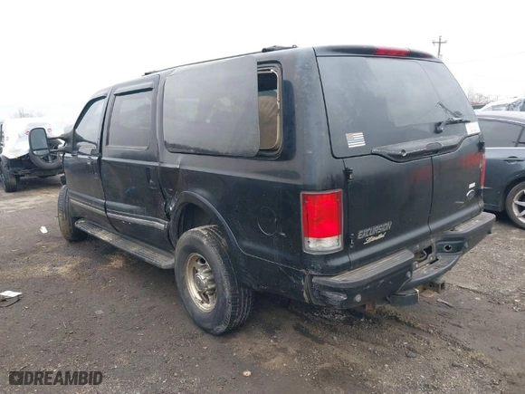 2001 Ford Excursion Limited with VIN 1FMNU43S31ED09394, listed as a IAAI auction lot 41188846 with 350,544 mi miles. Bid and sale history available at carsss.com. Image 3.