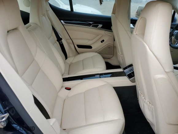 2015 Porsche Panamera 4 with VIN WP0AA2A75FL001869, listed as a Copart auction lot 47072944 with 33,753 mi miles. Bid and sale history available at carsss.com. Image 10.