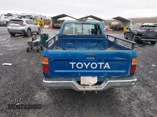 1994 Toyota Pickup z VIN 4TARN93P7RZ250278, wystawiony jako IAAI lot #41487303 z przebiegiem 119 875 mil mil oraz . Historia ofert i sprzedaży dostępna na DreamBid. Obrazek 16.