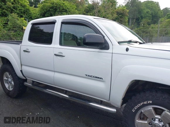 2008 Toyota Tacoma z VIN 5TELU42N18Z552359, wystawiony jako IAAI lot #42269959 z przebiegiem 163 012 mil mil oraz . Historia ofert i sprzedaży dostępna na DreamBid. Obrazek 13.