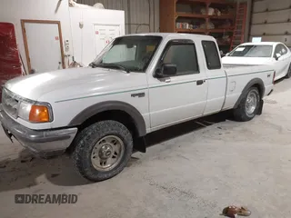 1997 Ford Ranger XLT with VIN 1FTCR15X6VTA50681, listed as a IAAI auction lot 41494060 with 117,838 mi miles. Bid and sale history available at carsss.com. Image 2.