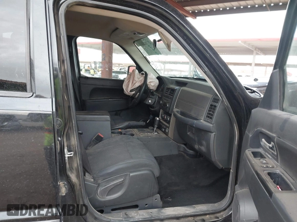 2012 Jeep Liberty Sport z VIN 1C4PJMAK8CW153861, wystawiony jako IAAI lot #41774221 z przebiegiem 135 698 mil mil oraz . Historia ofert i sprzedaży dostępna na DreamBid. Obrazek 5.