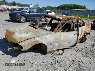 2001 BMW 3 Series 325i z VIN WBAAV33411FV04736, wystawiony jako Copart lot #51947615 z przebiegiem Nie podano mil oraz Nie do naprawy • Non repairable. Historia ofert i sprzedaży dostępna na DreamBid. Obrazek 1.