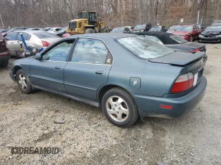 1996 Honda Accord EX with VIN 1HGCD5655TA028555, listed as a Copart auction lot 46263005 with 186,377 mi miles and Salvage Title. Bid and sale history available at DreamBid. Image 2.