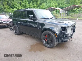 2023 Land Rover Defender X z VIN SALEX7EU2P2213481, wystawiony jako IAAI lot #42368968 z przebiegiem 12 903 mil mil oraz . Historia ofert i sprzedaży dostępna na DreamBid. Obrazek 1.
