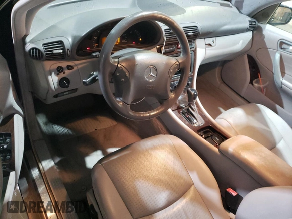 2003 Mercedes-Benz C 240 с VIN WDBRF81J23F370894, выставлен на аукционе Copart как лот 41789815 с пробегом 150 855 миль миль и Чистый • Clean title. История ставок и продаж доступна на DreamBid. Изображение 8.
