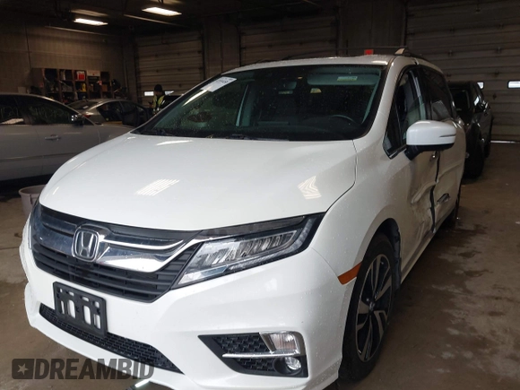 2018 Honda Odyssey Elite with VIN 5FNRL6H96JB027498, listed as a IAAI auction lot 41934458 with 80,653 mi miles. Bid and sale history available at carsss.com. Image 17.