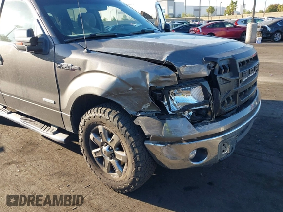 2014 Ford F-150 XL z VIN 1FTFW1CT0EFB69945, wystawiony jako IAAI lot #42507421 z przebiegiem 141 167 mil mil oraz . Historia ofert i sprzedaży dostępna na DreamBid. Obrazek 6.