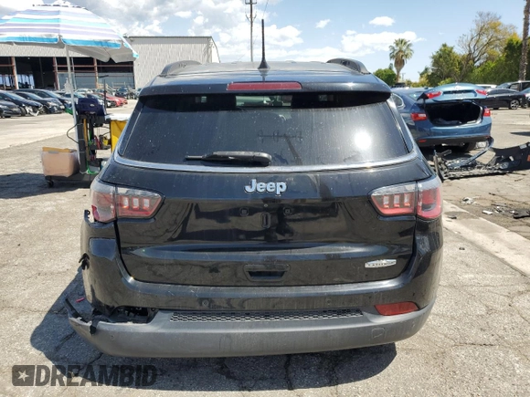 2018 Jeep Compass Latitude with VIN 3C4NJCBB8JT266471, listed as a Copart auction lot 51668235 with 61,461 mi miles and Clean Title. Bid and sale history available at carsss.com. Image 6.