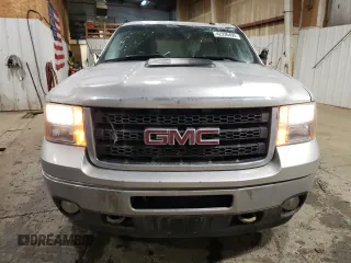 2012 GMC Sierra 2500HD SLT z VIN 1GT121C89CF120127, wystawiony jako Copart lot #42336495 z przebiegiem 142 396 mil mil oraz Szkoda całkowita • Salvage title. Historia ofert i sprzedaży dostępna na DreamBid. Obrazek 5.