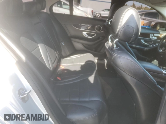 2018 Mercedes-Benz C 300 с VIN 55SWF4JB8JU258588, выставлен на аукционе Copart как лот 60350455 с пробегом 89 500 миль миль и Списание • Salvage title. История ставок и продаж доступна на DreamBid. Изображение 10.