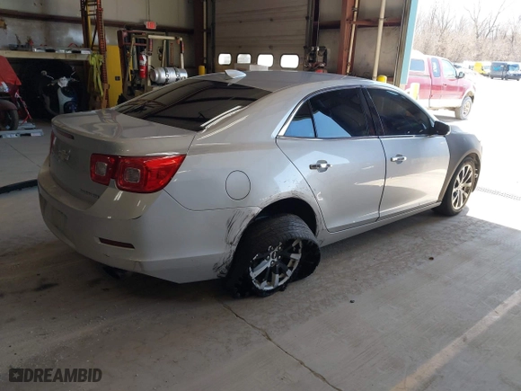 2015 Chevrolet Malibu LTZ with VIN 1G11F5SL8FF125107, listed as a IAAI auction lot 42026249 with 131,186 mi miles. Bid and sale history available at carsss.com. Image 4.