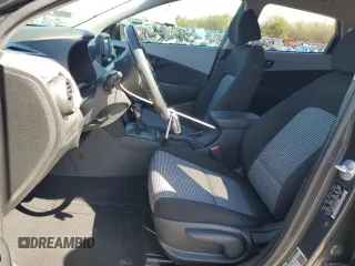 2020 Hyundai Kona SEL with VIN KM8K22AA2LU546894, listed as a Copart auction lot 49510475 with 35,011 mi miles and Salvage Title. Bid and sale history available at DreamBid. Image 7.