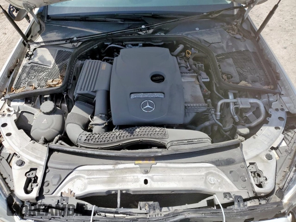 2017 Mercedes-Benz C 300 with VIN 55SWF4JB7HU218562, listed as a Copart auction lot 84449414 with 91,073 mi miles and Salvage title. Bid and sale history available at DreamBid. Image 13.