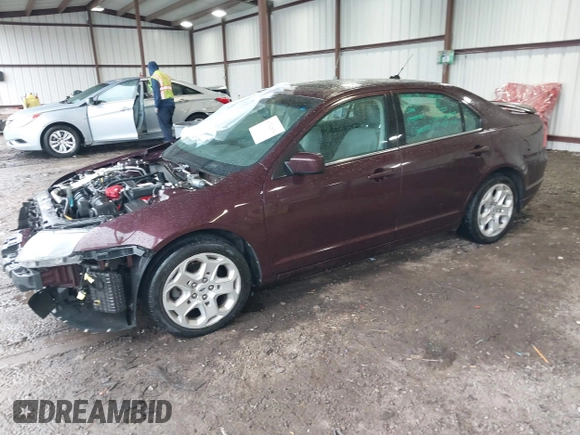 2011 Ford Fusion SE with VIN 3FAHP0HAXBR158981, listed as a IAAI auction lot 41742876 with 82,923 mi miles. Bid and sale history available at carsss.com. Image 2.