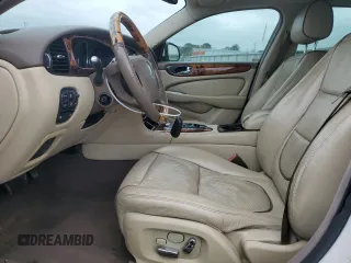 2008 Jaguar XJ with VIN SAJWA79B48SH21186, listed as a Copart auction lot 43704975 with 197,944 mi miles and Salvage Title. Bid and sale history available at carsss.com. Image 7.