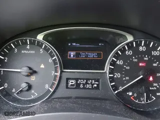 2014 Nissan Altima 2.5 S with VIN 1N4AL3AP2EN368365, listed as a IAAI auction lot 41866662 with 202,123 mi miles. Bid and sale history available at carsss.com. Image 7.