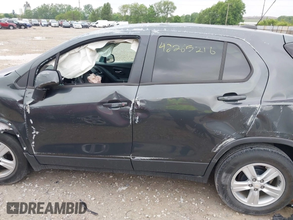 2020 Chevrolet Trax LS z VIN 3GNCJKSB3LL169352, wystawiony jako IAAI lot #42265216 z przebiegiem 19 926 mil mil oraz . Historia ofert i sprzedaży dostępna na DreamBid. Obrazek 14.