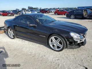 2009 Mercedes-Benz SL-Class V8 with VIN WDBSK71F09F144591, listed as a Copart auction lot 46873785 with 63,977 mi miles and Salvage Title. Bid and sale history available at carsss.com. Image 4.