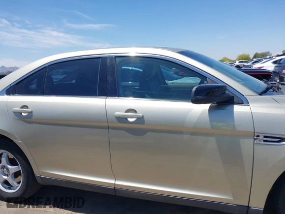 2010 Ford Taurus Limited with VIN 1FAHP2FW1AG140417, listed as a IAAI auction lot 42105832 with 118,403 mi miles. Bid and sale history available at carsss.com. Image 14.