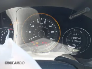 2019 Honda HR-V LX with VIN 3CZRU6H32KG732412, listed as a IAAI auction lot 41641503 with 70,990 mi miles. Bid and sale history available at carsss.com. Image 7.