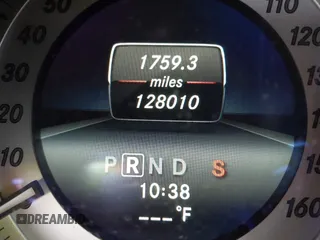 2014 Mercedes-Benz C C 250 Sport with VIN WDDGF4HB6ER317333, listed as a IAAI auction lot 42127437 with 128,010 mi miles. Bid and sale history available at carsss.com. Image 16.