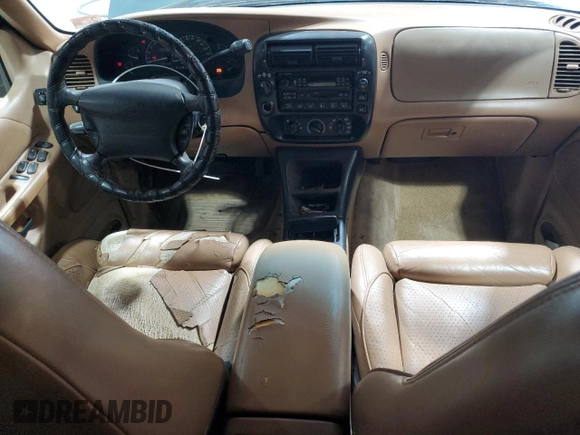 1995 Ford Explorer Eddie Bauer with VIN 1FMDU34X2SUB83715, listed as a Copart auction lot 42427625 with 331,768 mi miles and Salvage title. Bid and sale history available at DreamBid. Image 8.