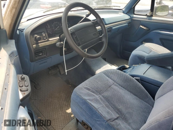 1994 Ford Bronco XL with VIN 1FMEU15NXRLB43257, listed as a Copart auction lot 59885045 with 114,814 mi miles and Clean title. Bid and sale history available at DreamBid. Image 8.