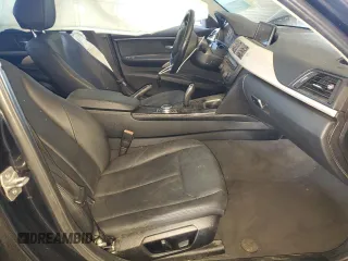 2014 BMW 3 Series 320i xDrive z VIN WBA3C3C54EP662334, wystawiony jako Copart lot #48041315 z przebiegiem 204 045 mil mil oraz Szkoda całkowita • Salvage title. Historia ofert i sprzedaży dostępna na DreamBid. Obrazek 7.