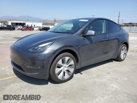 2024 Tesla Model Y Long Range z VIN 7SAYGDEE0RF062395, wystawiony jako Copart lot #55071185 z przebiegiem 42 747 mil mil oraz Szkoda całkowita • Salvage title. Historia ofert i sprzedaży dostępna na DreamBid. Obrazek 1.