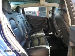 2022 Tesla Model 3 with VIN 5YJ3E1EA9NF288499, listed as a Copart auction lot 52202955 with 86,372 mi miles and Clean Title. Bid and sale history available at DreamBid. Image 10.