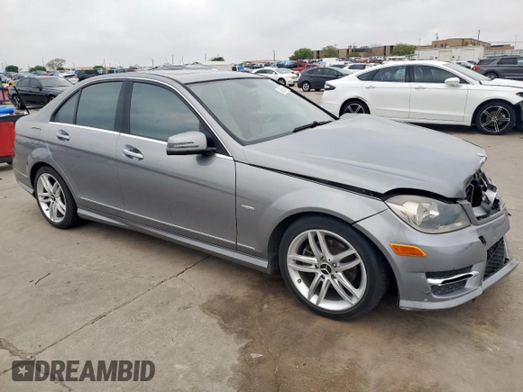 2012 Mercedes-Benz C 250 Sport z VIN WDDGF4HB6CA614646, wystawiony jako Copart lot #50826495 z przebiegiem 114 435 mil mil oraz Szkoda całkowita • Salvage title. Historia ofert i sprzedaży dostępna na DreamBid. Obrazek 4.