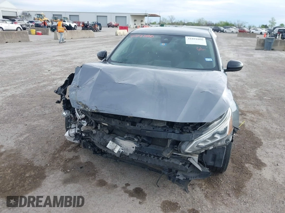 2020 Nissan Altima SR z VIN 1N4BL4CVXLN303542, wystawiony jako IAAI lot #41891000 z przebiegiem 119 696 mil mil oraz . Historia ofert i sprzedaży dostępna na DreamBid. Obrazek 13.