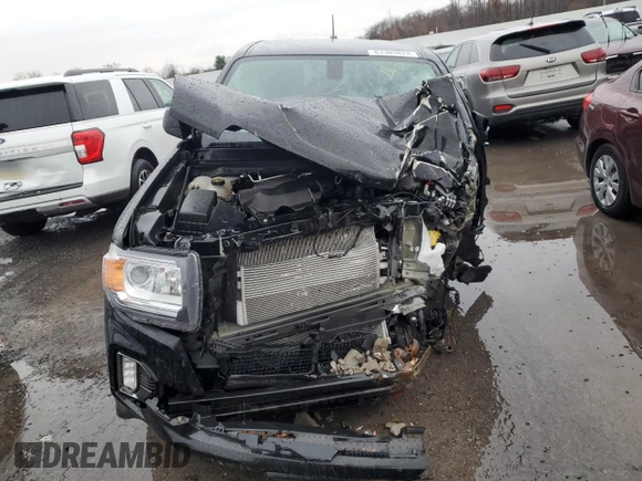2022 GMC Canyon 4WD AT4 w/Cloth with VIN 1GTG6FENXN1264798, listed as a Copart auction lot 83303824 with 0 mi miles and Salvage Title. Bid and sale history available at carsss.com. Image 5.