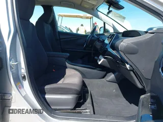 2018 Toyota Prius Two with VIN JTDKARFU6J3554096, listed as a IAAI auction lot 41856090 with 129,873 mi miles. Bid and sale history available at carsss.com. Image 5.