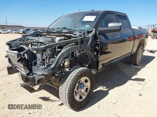 2015 Ram 2500 Tradesman with VIN 3C6UR5CJ3FG614884, listed as a IAAI auction lot 41656924 with 1 mi miles. Bid and sale history available at carsss.com. Image 2.