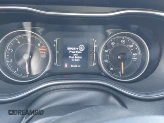 2019 Jeep Cherokee Latitude Plus with VIN 1C4PJLLB5KD403431, listed as a IAAI auction lot 42127918 with 94,360 mi miles and . Bid and sale history available at DreamBid. Image 7.