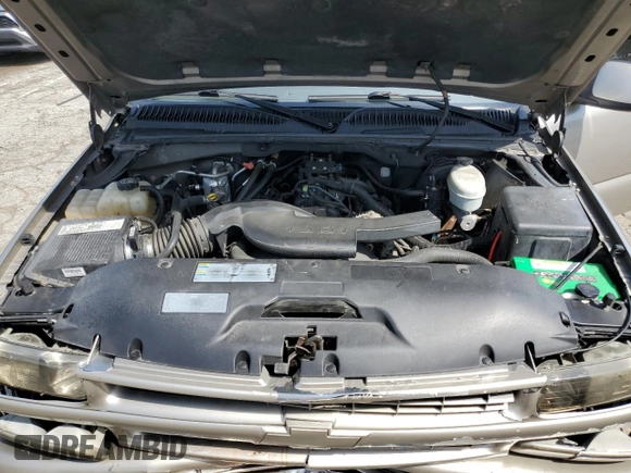 2003 Chevrolet Tahoe LS with VIN 1GNEC13TX3R299948, listed as a Copart auction lot 49633585 with 264,073 mi miles and Salvage Title. Bid and sale history available at carsss.com. Image 12.