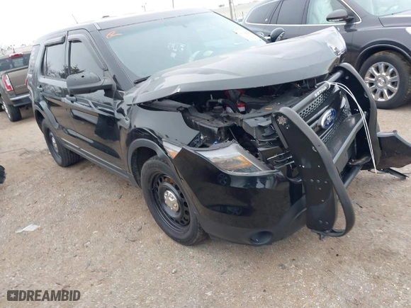 2015 Ford Utility Police Interceptor with VIN 1FM5K8AR8FGA70482, listed as a IAAI auction lot 41504037 with 1 mi miles. Bid and sale history available at carsss.com. Image 1.