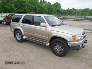 2001 Toyota 4Runner SR5 z VIN JT3GN86R110203828, wystawiony jako IAAI lot #42257770 z przebiegiem 226 533 mil mil oraz . Historia ofert i sprzedaży dostępna na DreamBid. Obrazek 1.