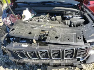 2024 Jeep Grand Cherokee Altitude с VIN 1C4RJHAGXR8574215, выставлен на аукционе Copart как лот 57595175 с пробегом Не указан миль и Списание • Salvage title. История ставок и продаж доступна на DreamBid. Изображение 12.