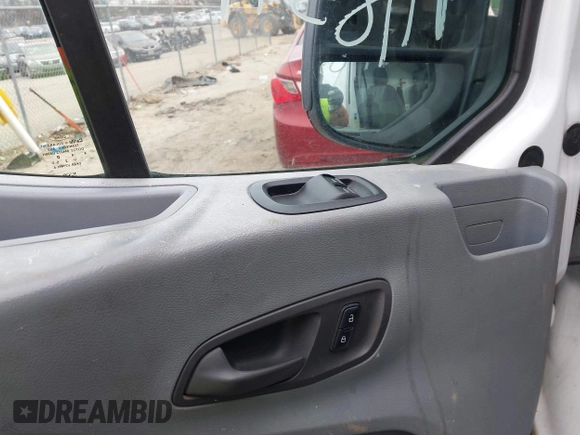 2015 Ford Transit Cargo with VIN 1FTNE1ZM6FKA18311, listed as a IAAI auction lot 41360162 with 149,897 mi miles. Bid and sale history available at carsss.com. Image 19.