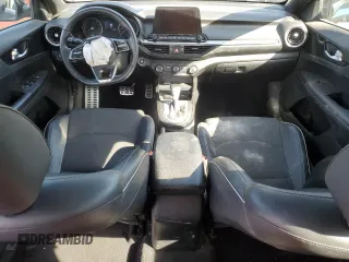 2021 Kia Forte GT-Line z VIN 3KPF34AD2ME333601, wystawiony jako Copart lot #54721705 z przebiegiem 86 520 mil mil oraz Szkoda całkowita • Salvage title. Historia ofert i sprzedaży dostępna na DreamBid. Obrazek 8.