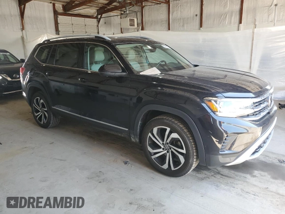 2021 Volkswagen Atlas SEL Premium with VIN 1V2TR2CA8MC529511, listed as a Copart auction lot 53453355 with 116,082 mi miles and Salvage title. Bid and sale history available at DreamBid. Image 4.