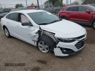 2019 Chevrolet Malibu LS z VIN 1G1ZB5ST7KF182617, wystawiony jako IAAI lot #41370090 z przebiegiem 57 015 mil mil oraz . Historia ofert i sprzedaży dostępna na DreamBid. Obrazek 1.