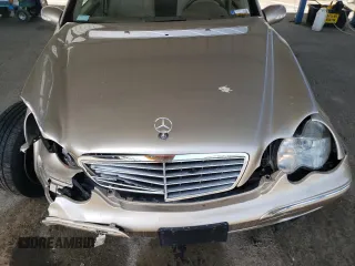 2002 Mercedes-Benz C 230/260/280/320 z VIN WDBRF61J12F232217, wystawiony jako Copart lot #58624275 z przebiegiem 90 495 mil mil oraz Szkoda całkowita • Salvage title. Historia ofert i sprzedaży dostępna na DreamBid. Obrazek 11.