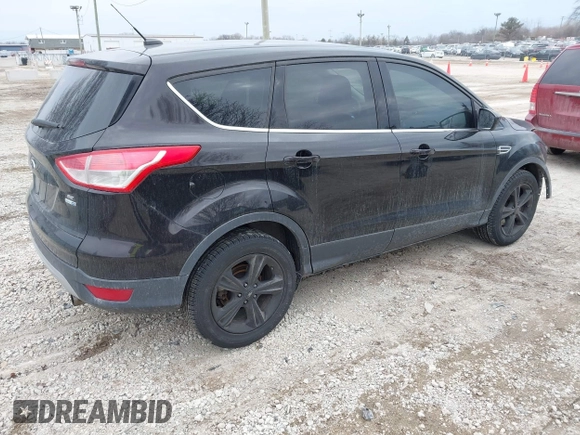 2013 Ford Escape SE z VIN 1FMCU9G97DUC22555, wystawiony jako IAAI lot #41707723 z przebiegiem 151 862 mil mil oraz . Historia ofert i sprzedaży dostępna na DreamBid. Obrazek 4.