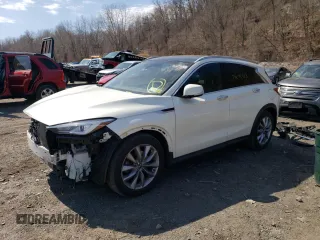 2020 Infiniti QX50 LUXE with VIN 3PCAJ5M32LF102733, listed as a Copart auction lot 46073343 with 23,978 mi miles. Bid and sale history available at carsss.com. Image 1.