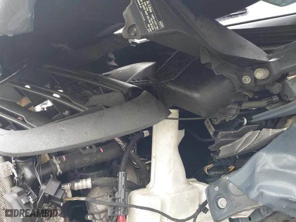 2019 Mercedes-Benz Sprinter Cargo Van with VIN WD4PF0CD5KT004774, listed as a IAAI auction lot 41262434 with 1 mi miles. Bid and sale history available at carsss.com. Image 8.